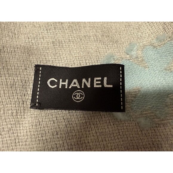 Chanel Gray Multicolor Logo Pattern Scarf 43% Cashmere 36% Wool 21% Silk Made In - Picture 3 of 16